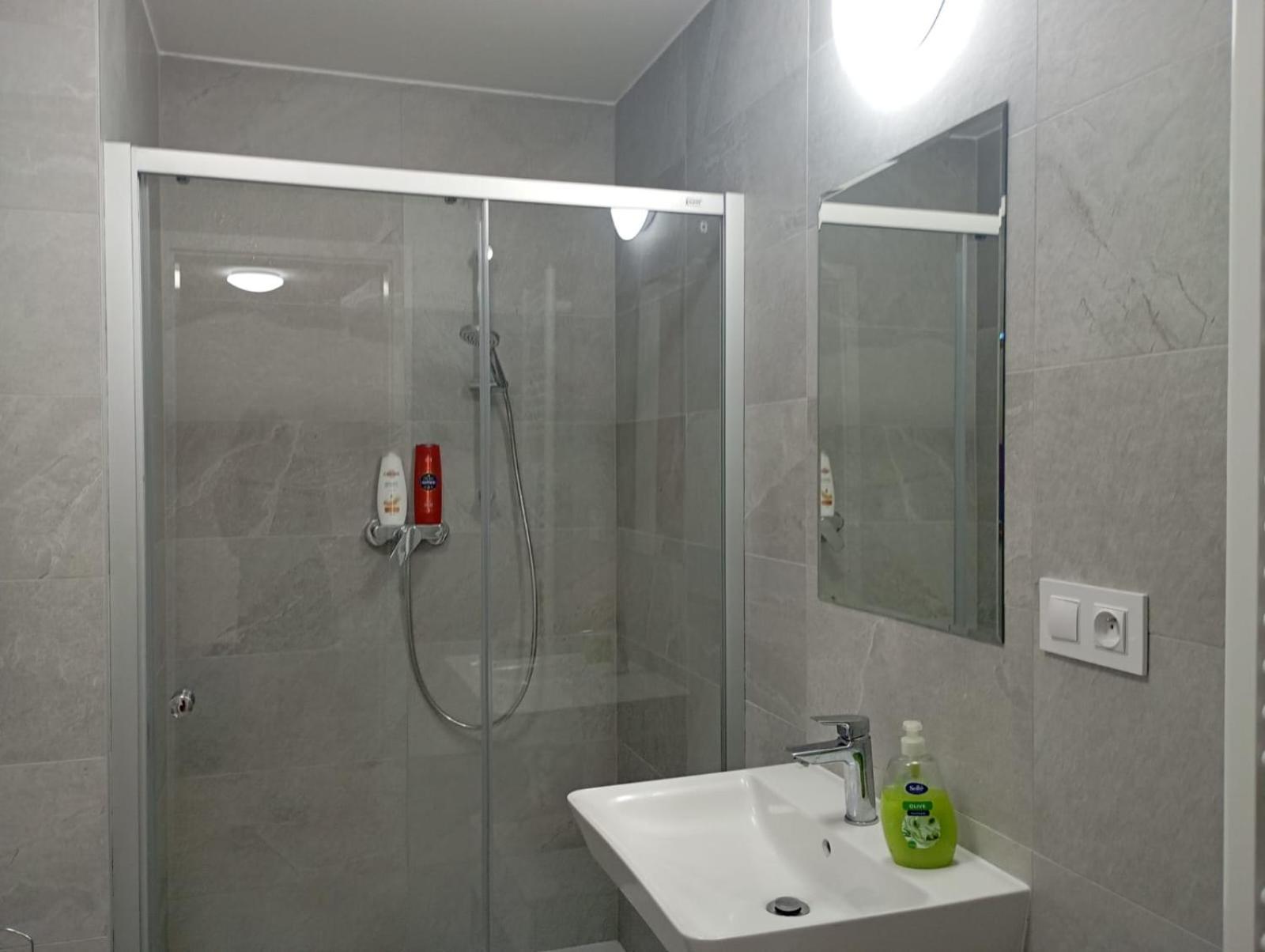 Novy Apartman S Terasou Brno Luaran gambar